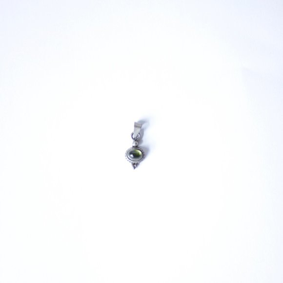 • the vtg emerald pendant - Picture 5 of 5